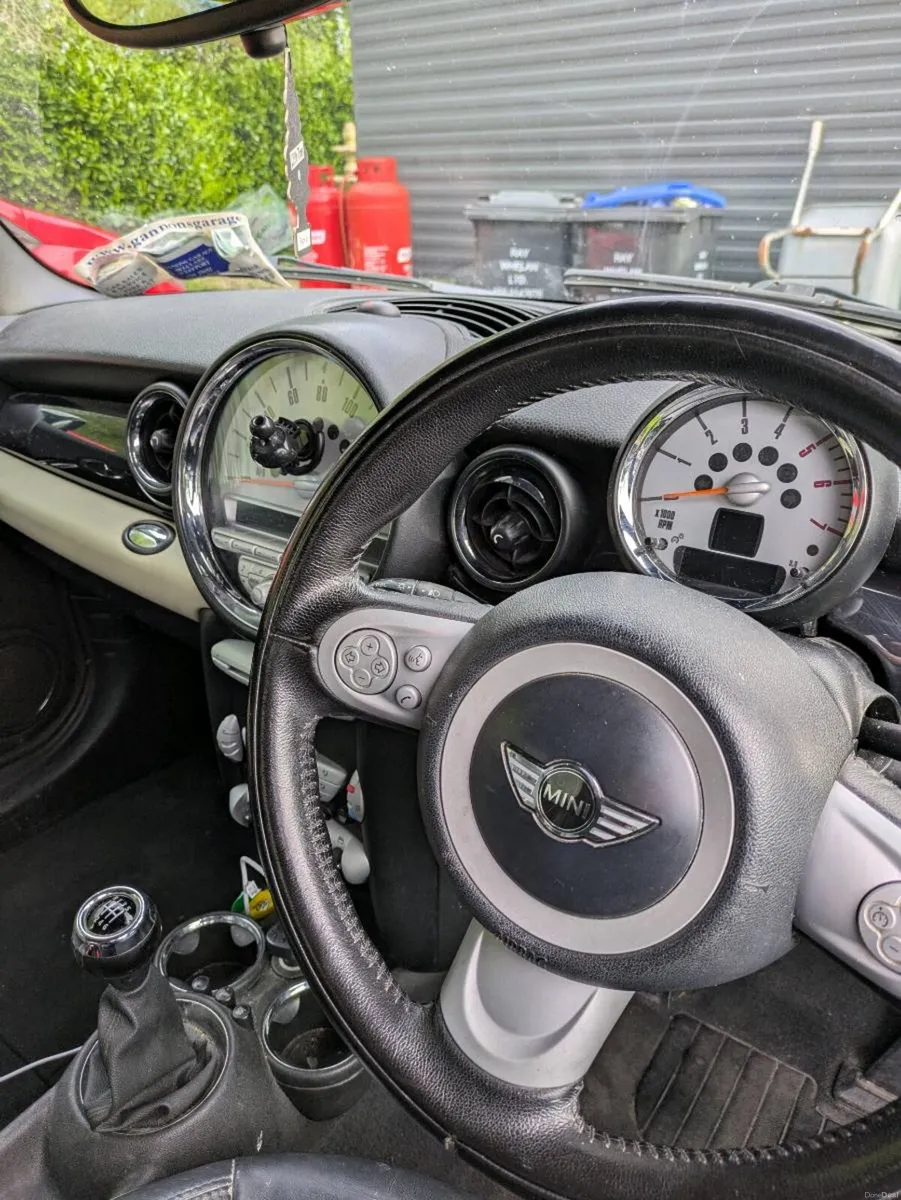 Mini Cooper D 2009 - Image 3