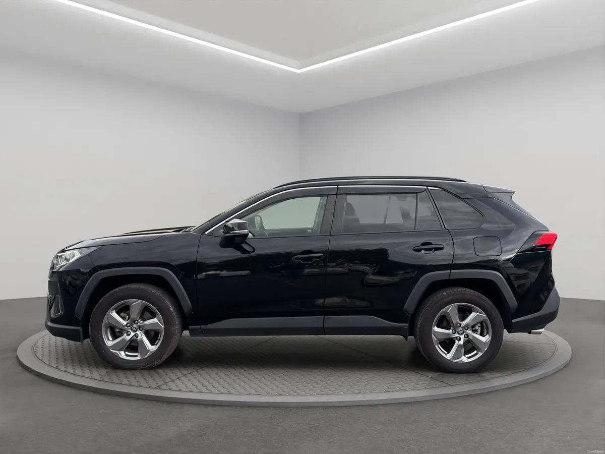 TOYOTA RAV4 **FULL SPEC** LOW MILEAGE - Image 4