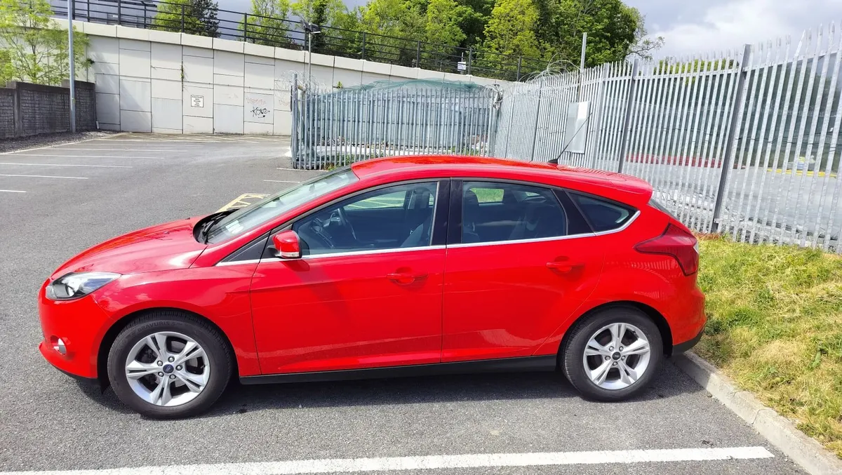 Ford Focus 2013 1.6 Petrol Automatic - Image 3