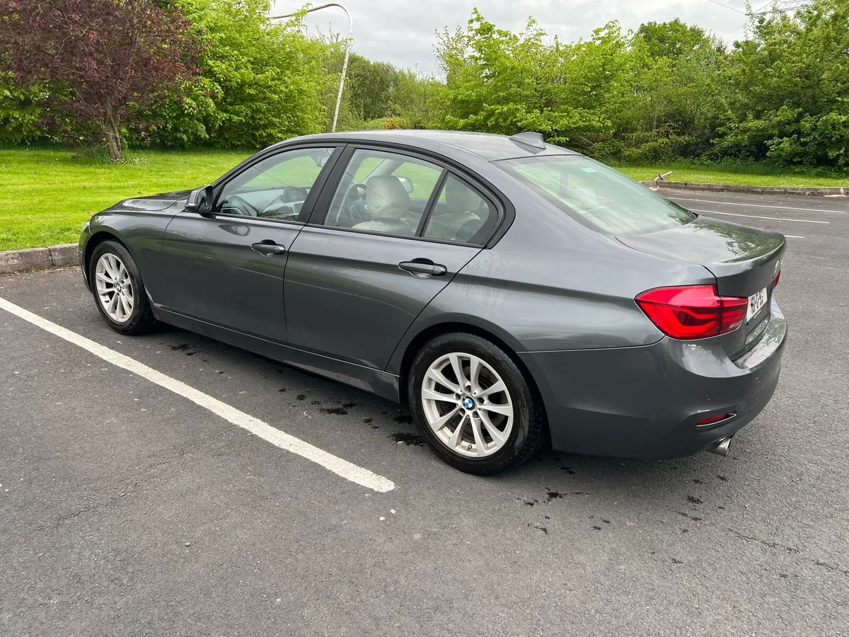 BMW - Image 4