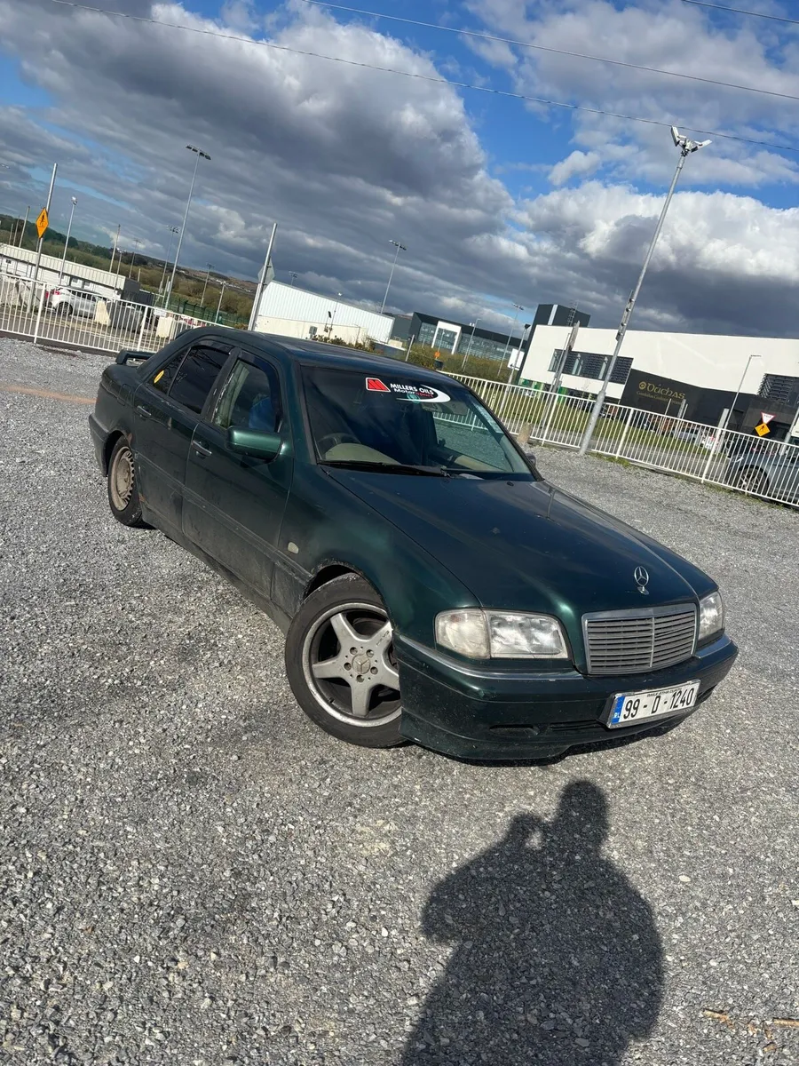 W202 c180 - Image 1