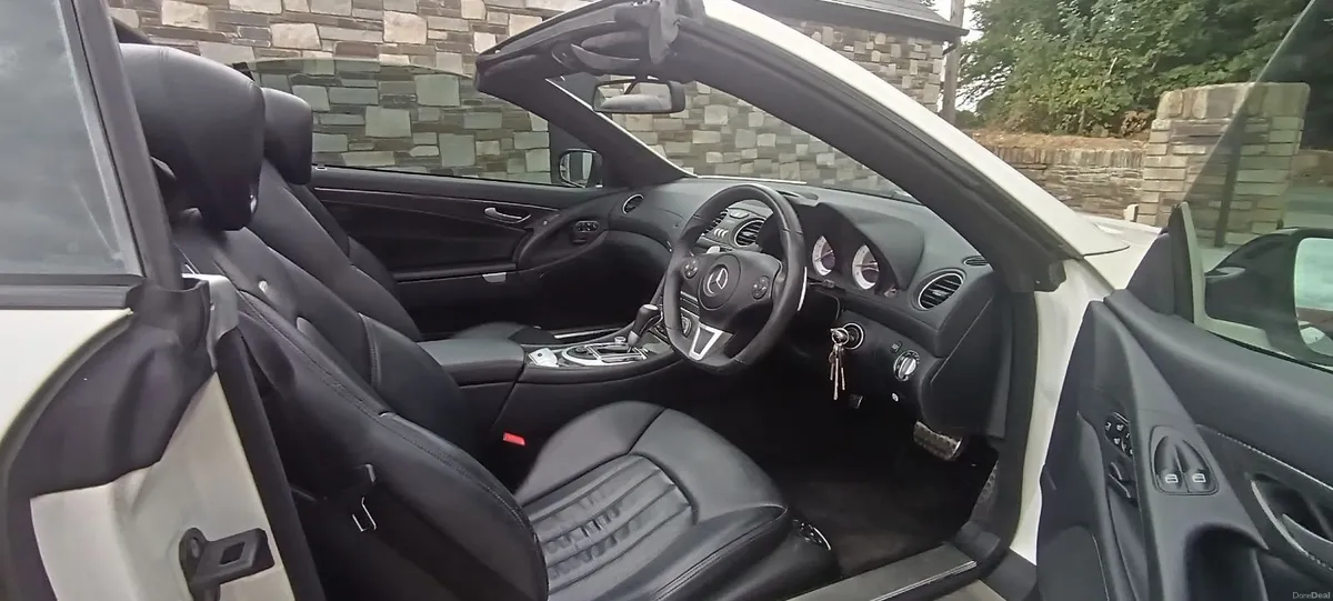 Mercedes-Benz SL63 AMG - Image 2