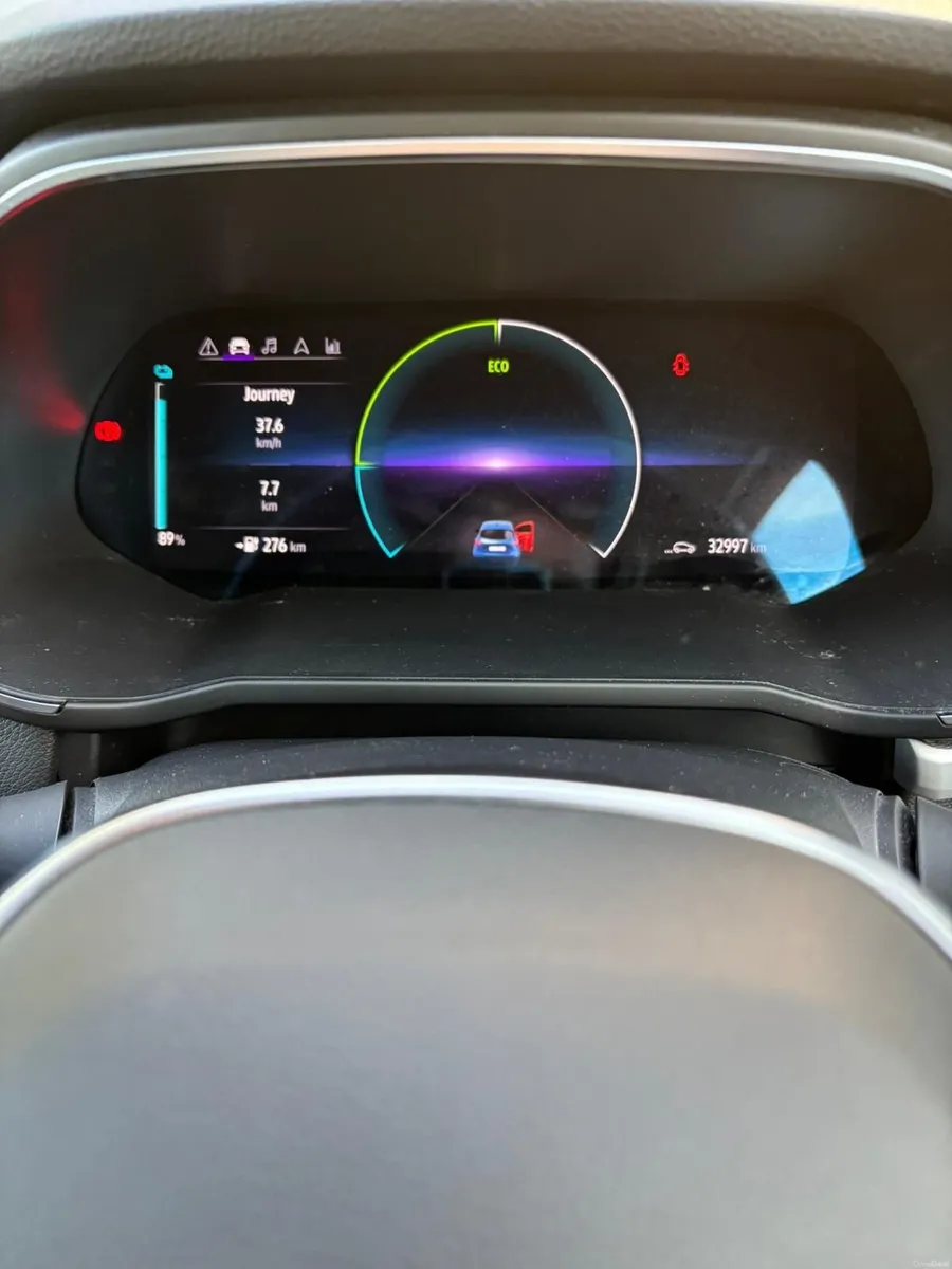 Renault Zoe R110 Z.E 50 Iconic 2021 - Image 2