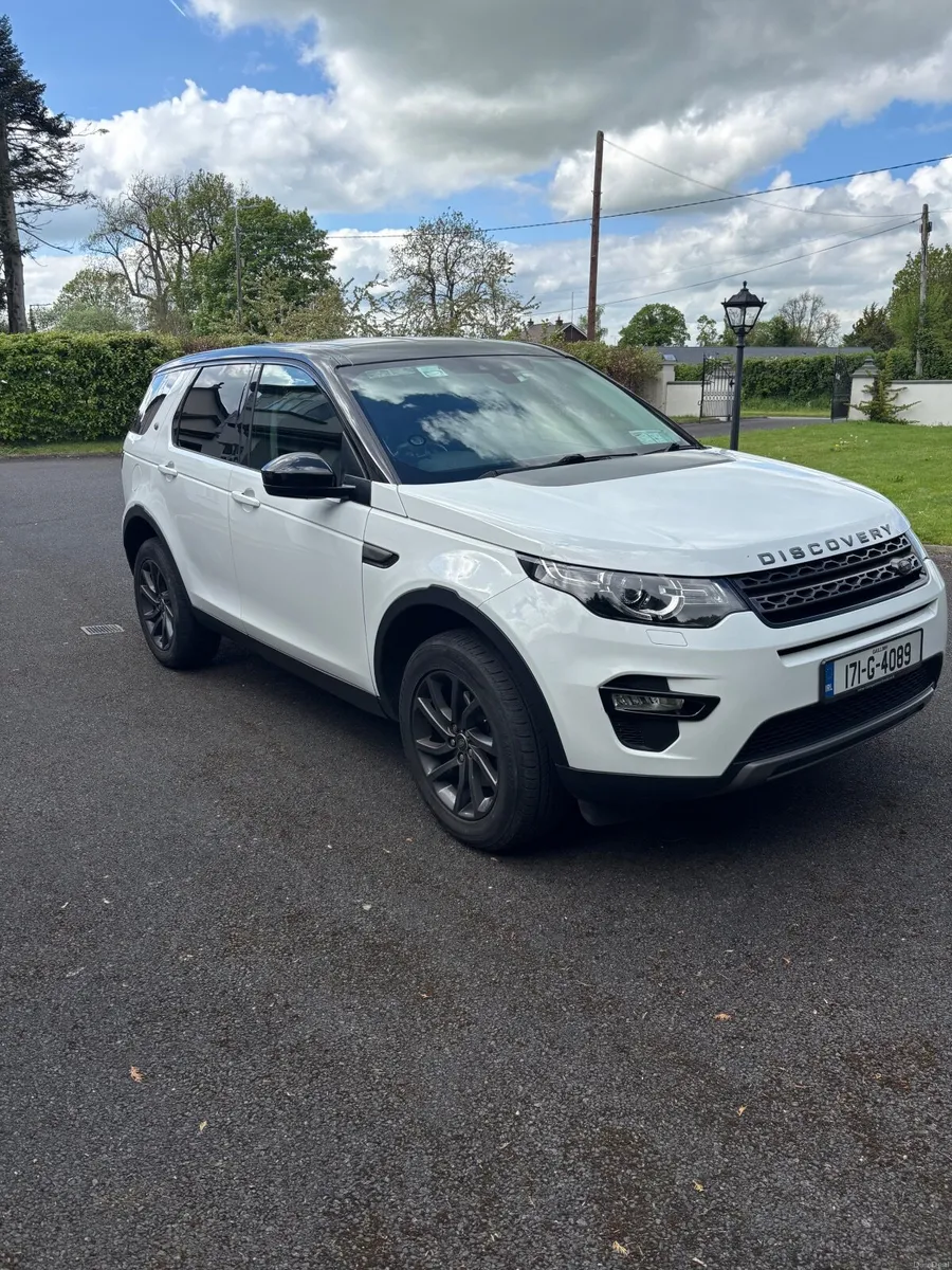 Land Rover Discovery Sport 2017 - Image 1