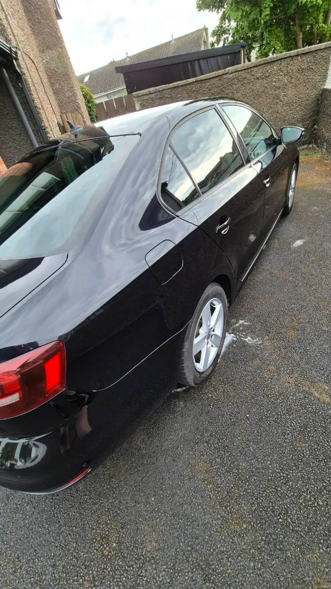 Volkswagen Jetta 2017 2.0 TDI - Low Mileage - Image 3