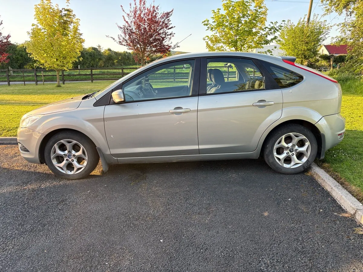 2010 Ford Focus- NCT 03/27 - Image 3
