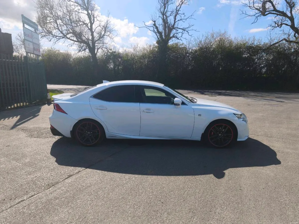 Lexus IS300h F Sport - Image 2