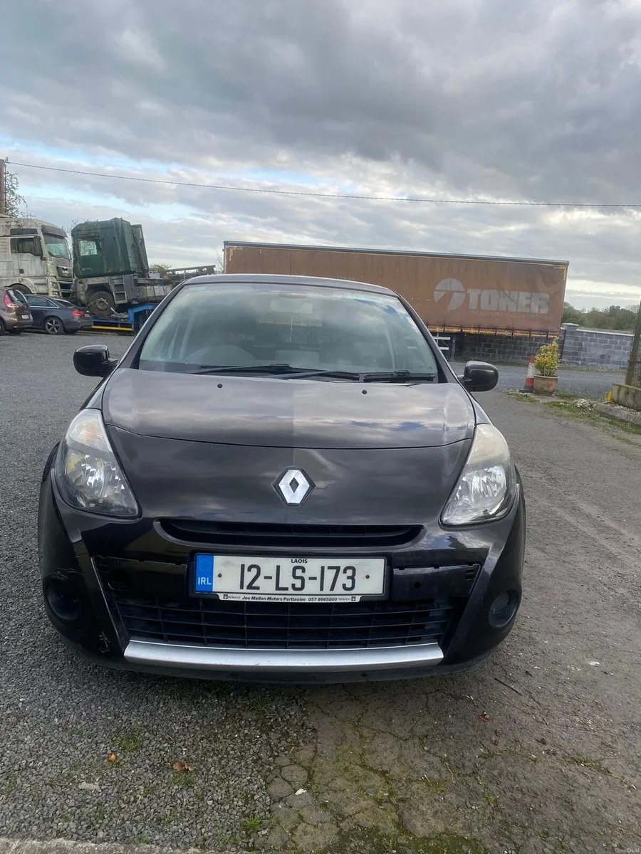 Renault Clio - Image 1