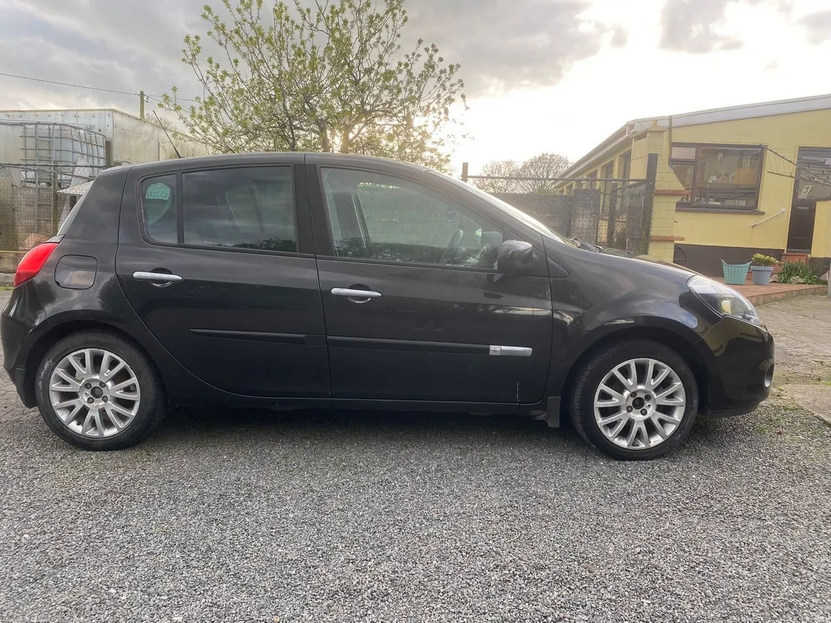 Renault Clio - Image 3