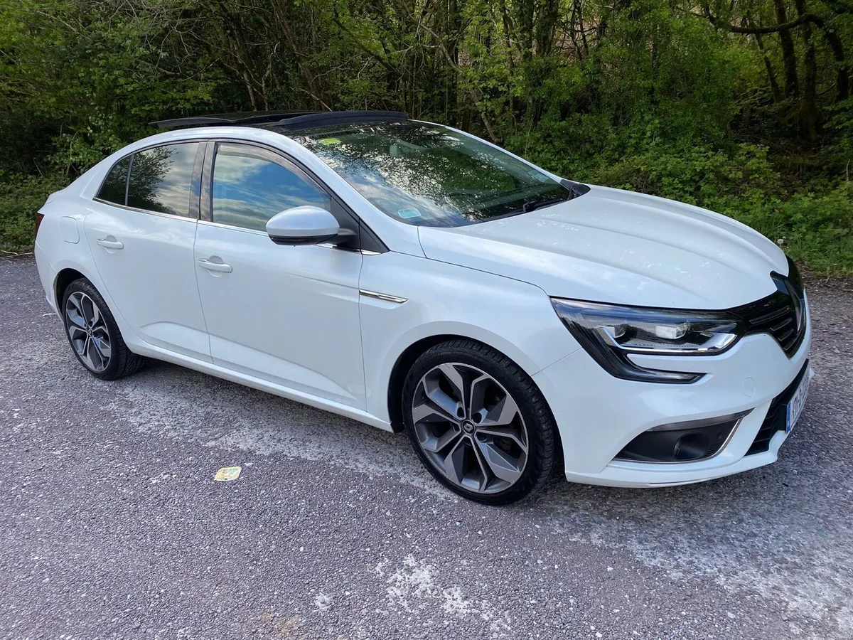 2017 Renault Megane Signature 1.5dCi Automatic - Image 2