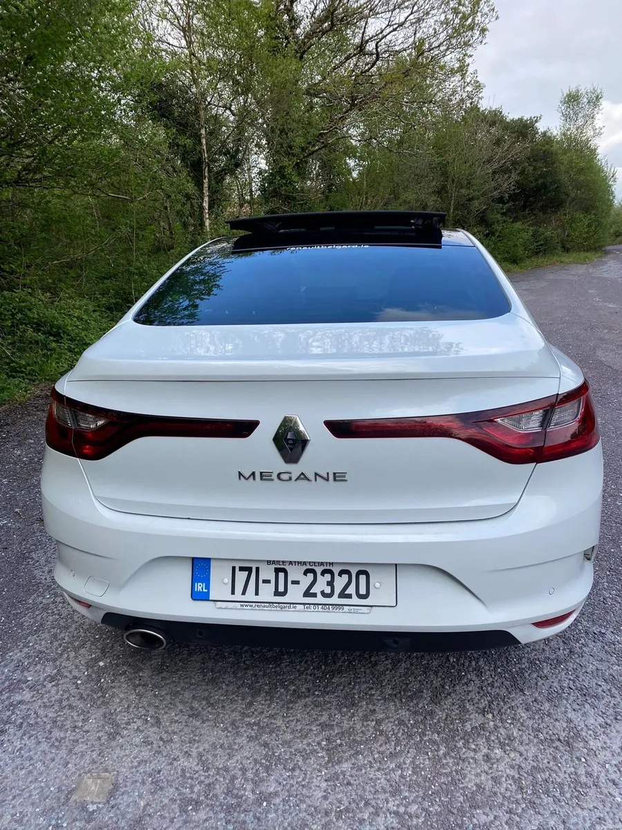2017 Renault Megane Signature 1.5dCi Automatic - Image 4