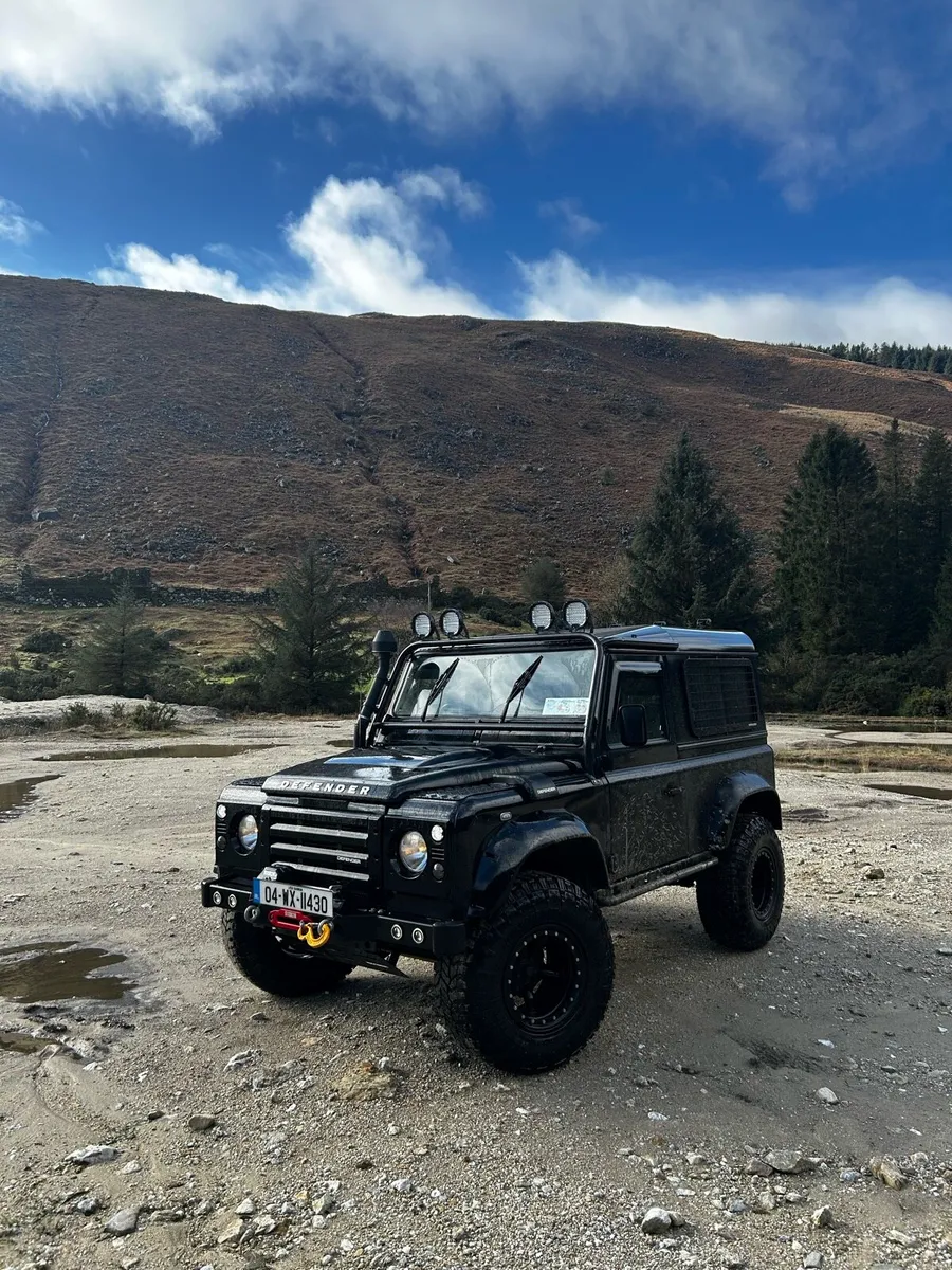 Landrover defender 90 - Image 1