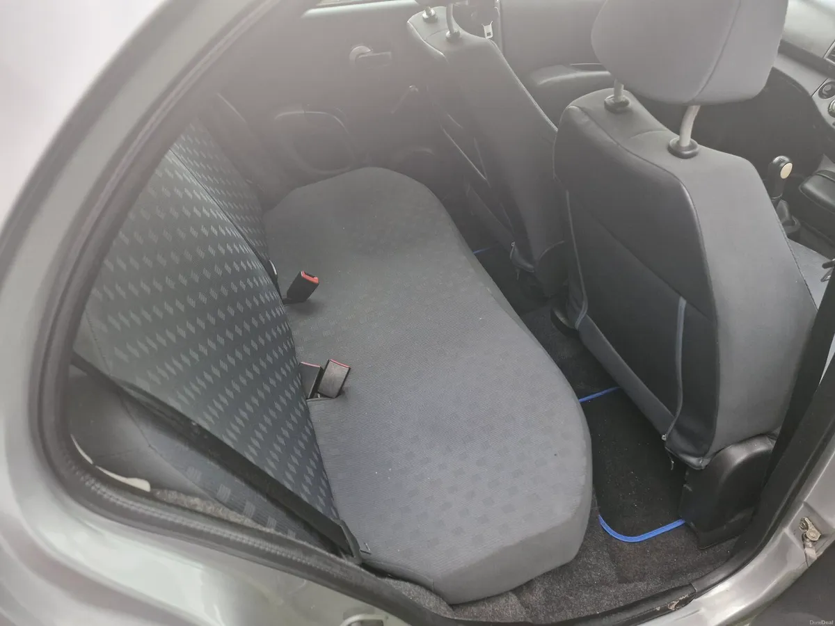 Nissan Micra 2005 €1300 ONO - Image 4
