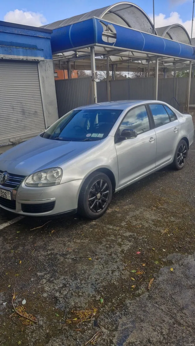 Volkswagen Jetta 2008 - Image 3