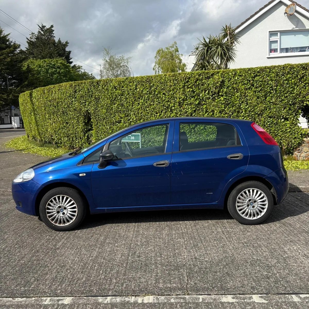 FIAT PUNTO BRAND NEW NCT 28/07/27 TAX 10/26 - Image 3
