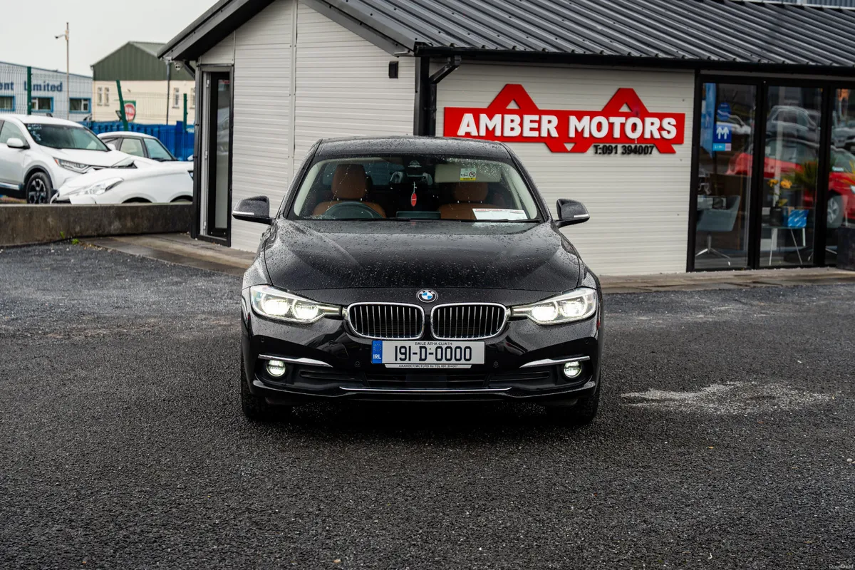 2019 BMW 320D Automatic - Image 2