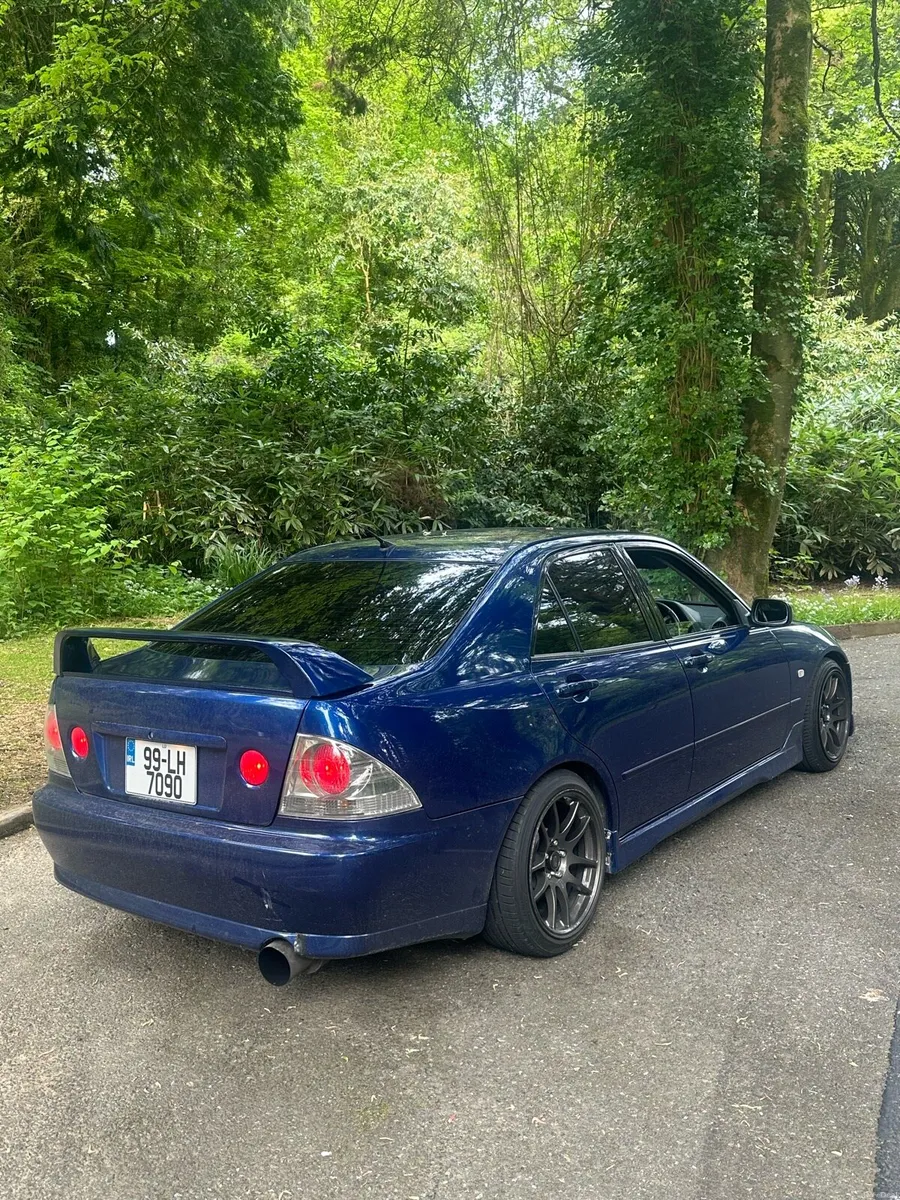 Toyota Altezza RS200 Jap import - Image 2