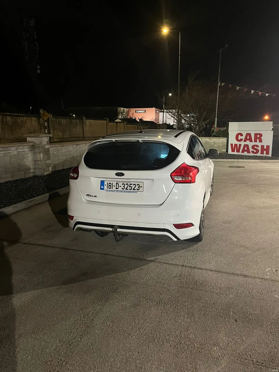 Car - Image 3