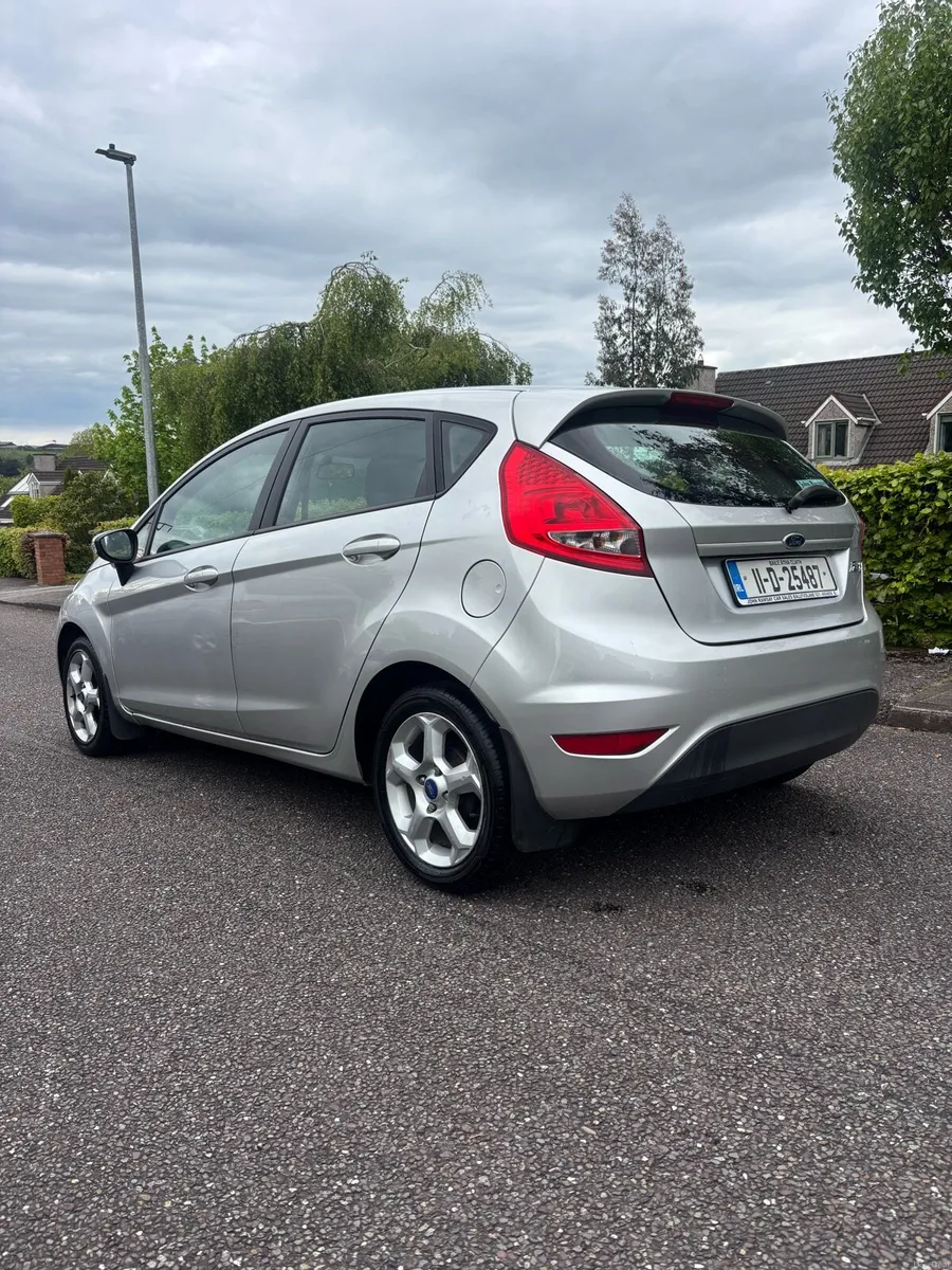Ford fiesta - Image 4