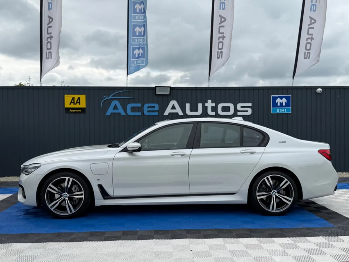 BMW 7-Series 740E M-SPORT PREMIUM - 2.0L PETROL HY - Image 4