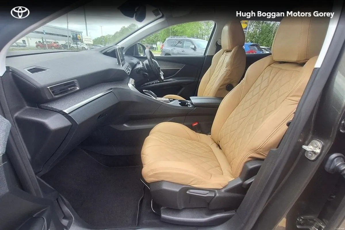 Peugeot 3008 ALLURE 1.2 130 AUTOMATIC 6.2 4 - Image 6