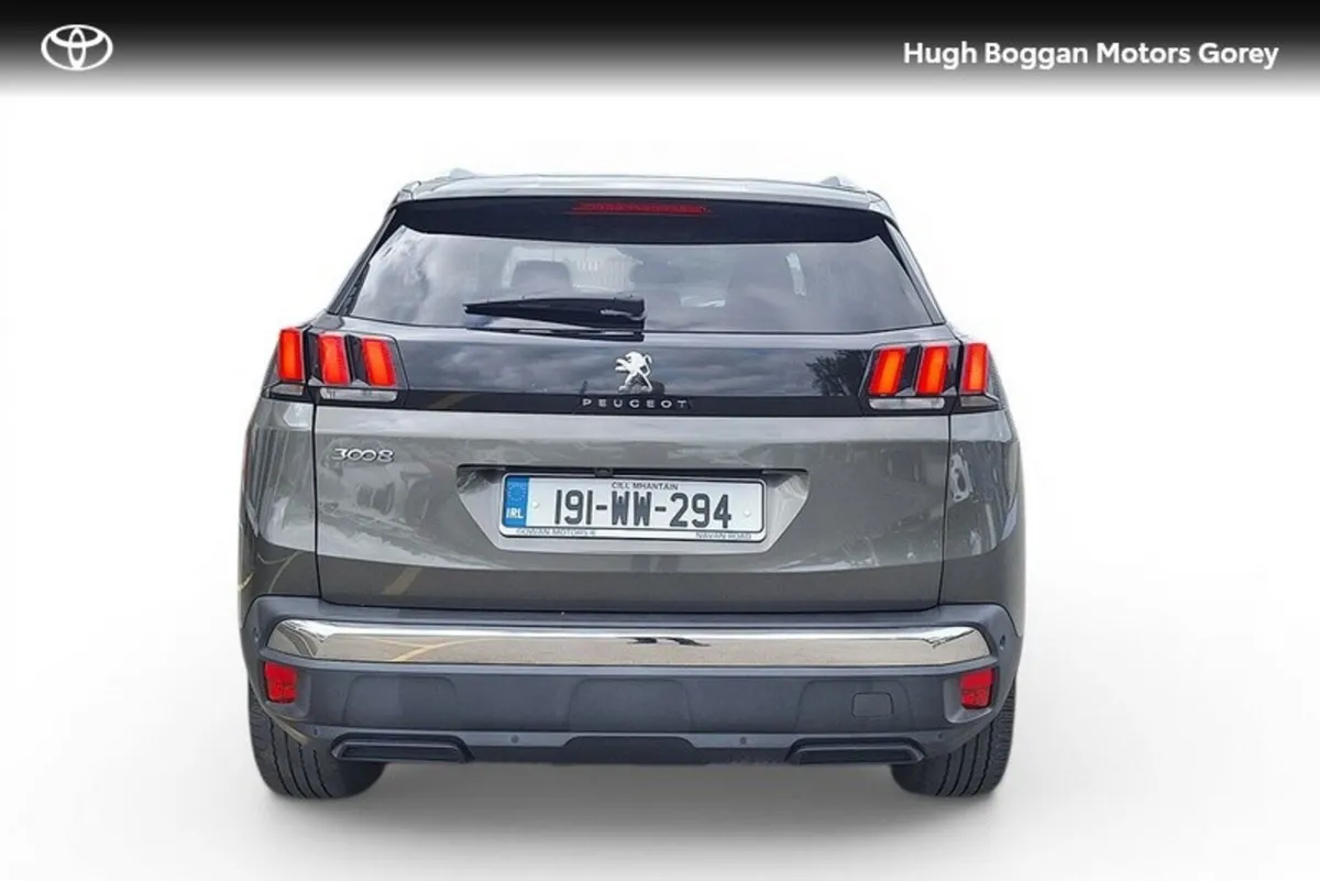 Peugeot 3008 ALLURE 1.2 130 AUTOMATIC 6.2 4 - Image 4
