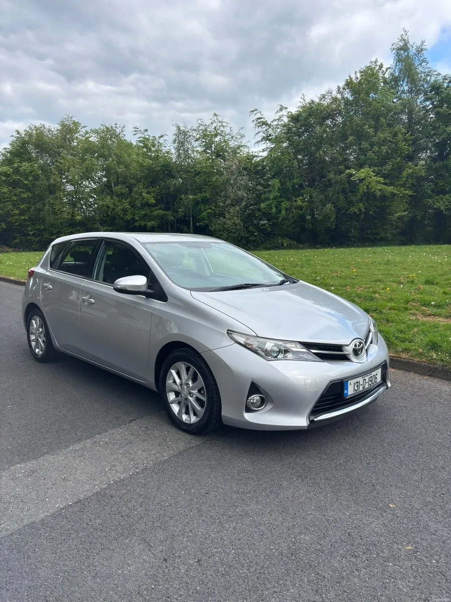 Toyota Auris 1.4 Diesel (New Model) - Image 1