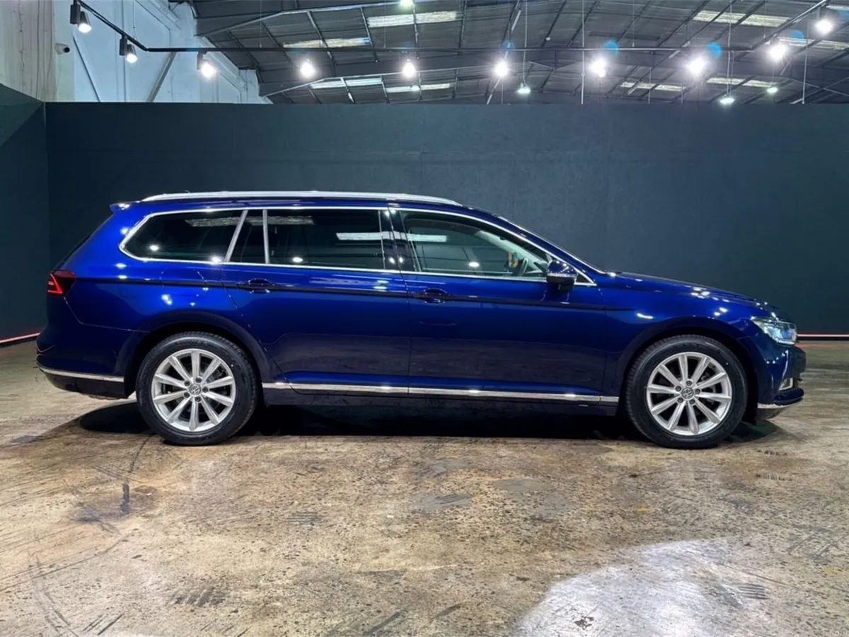 Volkswagen Passat ELEGENCE LINE - BLACK HALF LEATH - Image 3