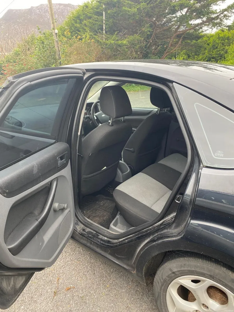 Car - Image 2