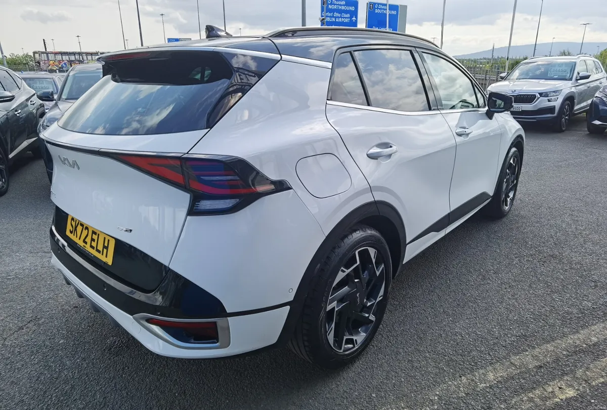 KIA SPORTAGE 1.6 GT-LINE S **SUNROOF** - Image 6