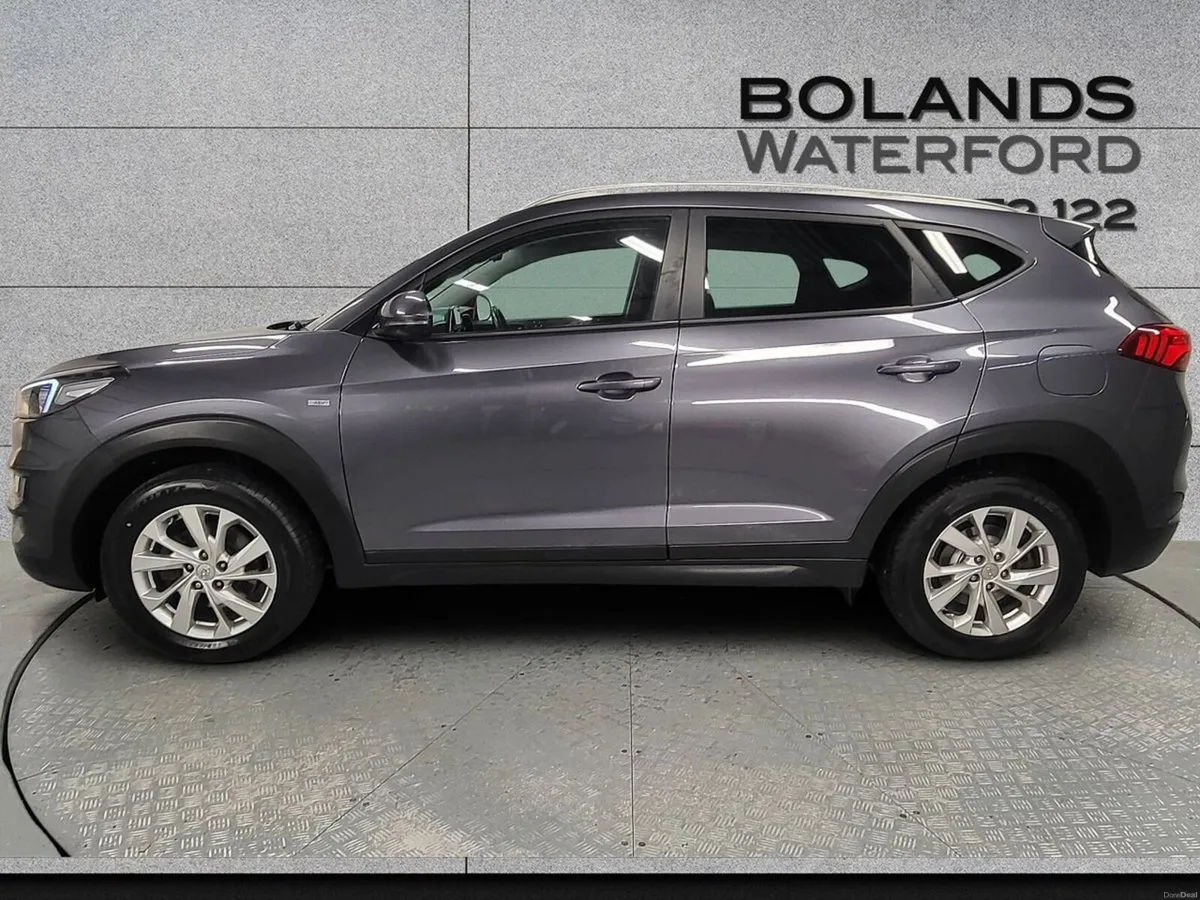 Hyundai Tucson 2WD Executive Mild Hybrid Finance f - Image 3