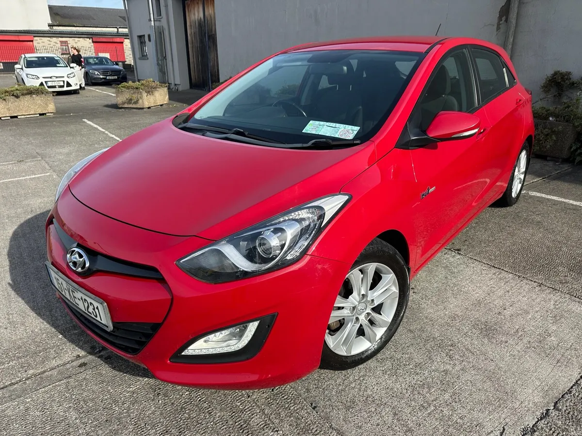 2015 Hyundai i30 1.6 CRDI NEW NCT 05/27 - Image 3