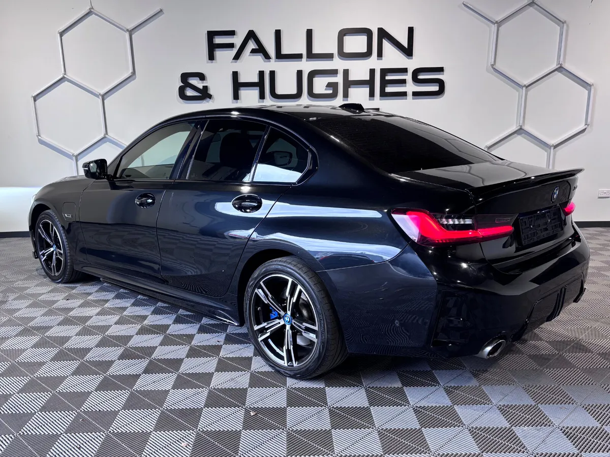 2023 BMW 3 SERIES 330e M SPORT HYBRID 232 REG - Image 4