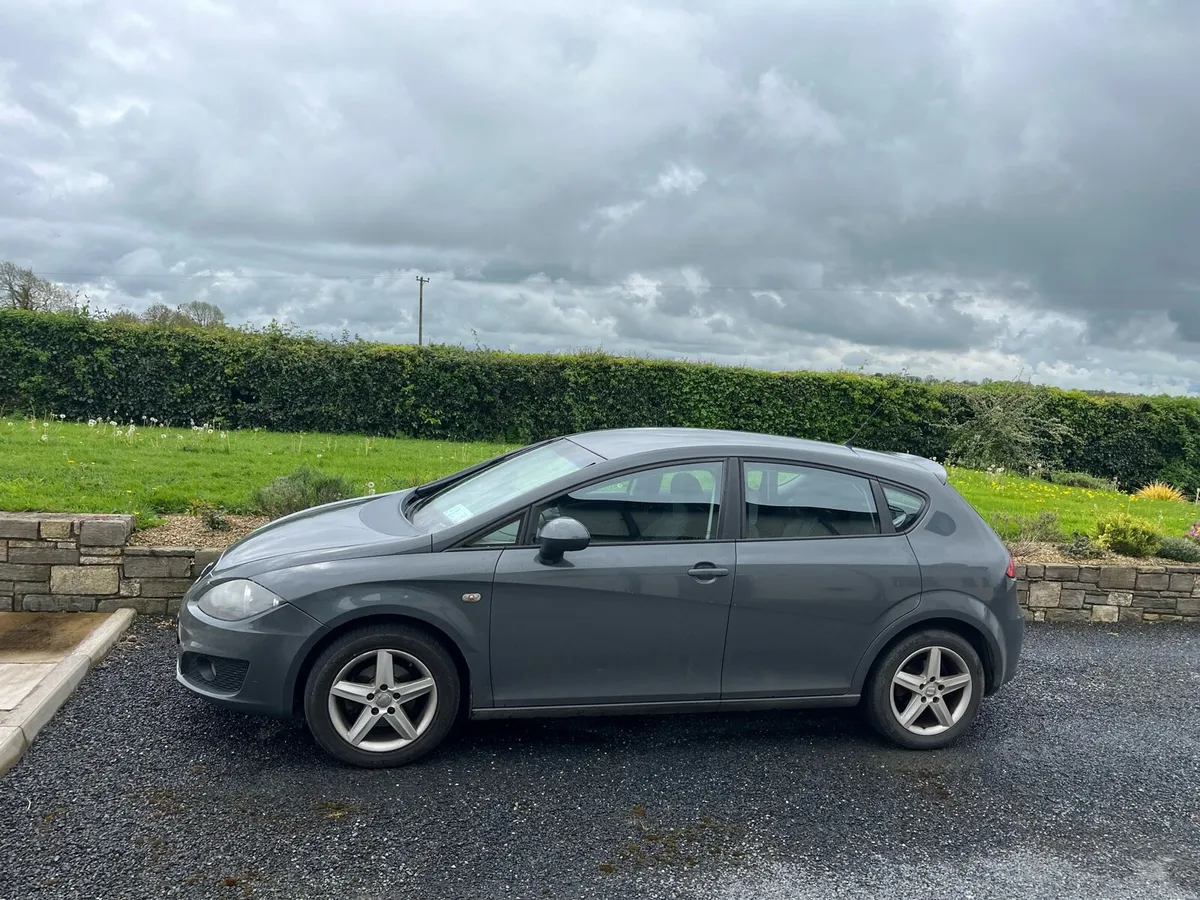 Car for parts - Image 1