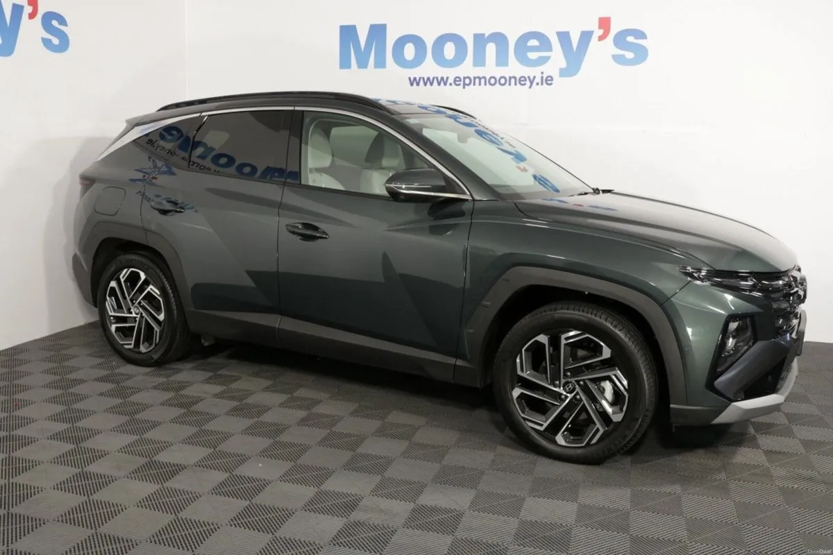 Hyundai Tucson PLUG IN HYBRID PLATINUM 1.6L PETROL - Image 3