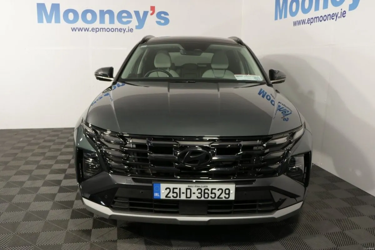 Hyundai Tucson PLUG IN HYBRID PLATINUM 1.6L PETROL - Image 2