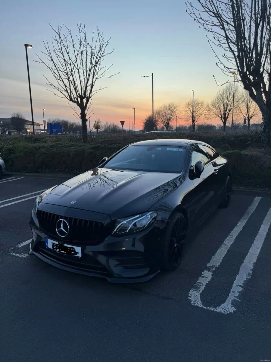 Mercedes E-Class 220d AMG Sport - Image 3