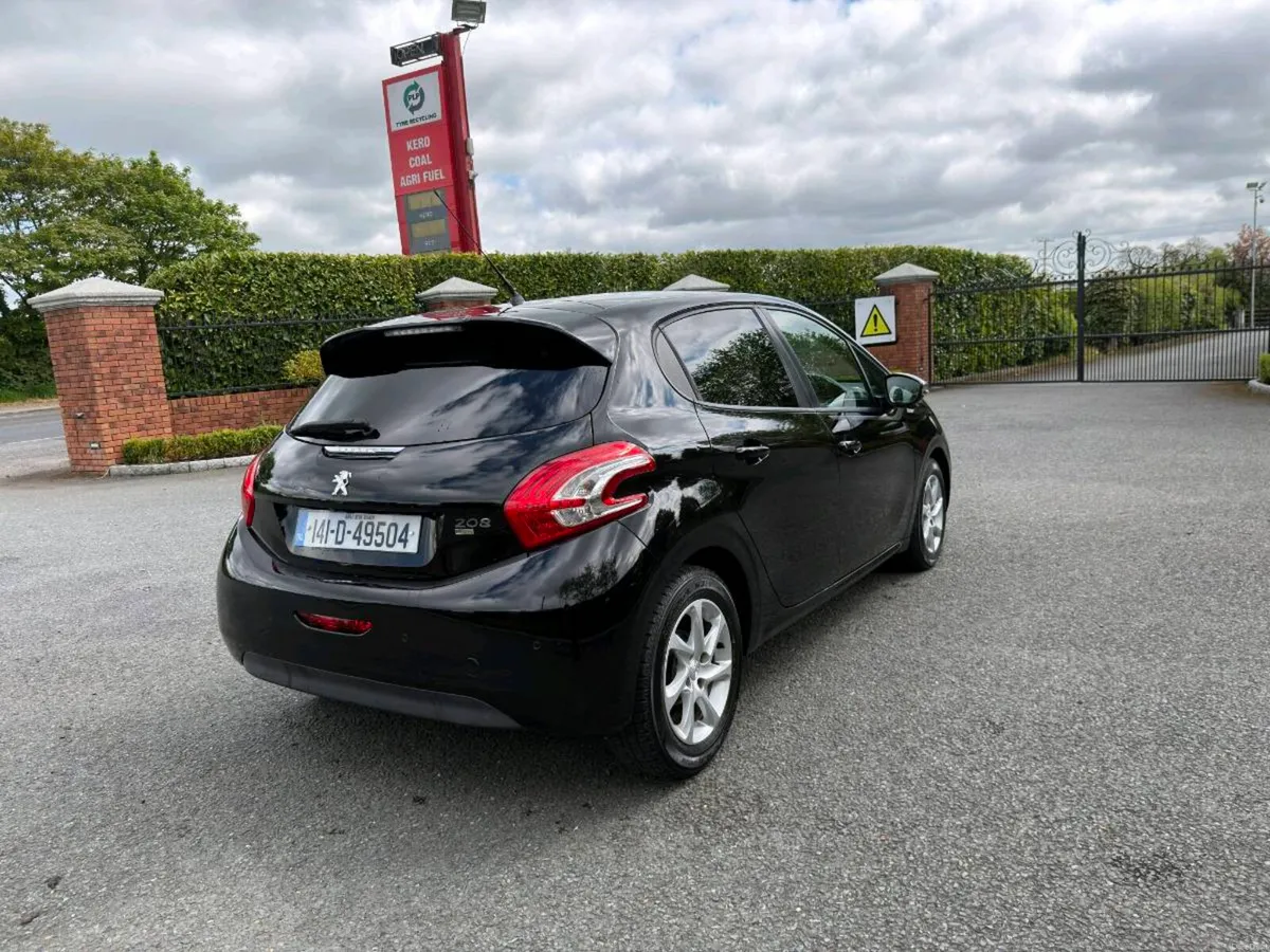 Peugeot 2008 automatic - Image 3