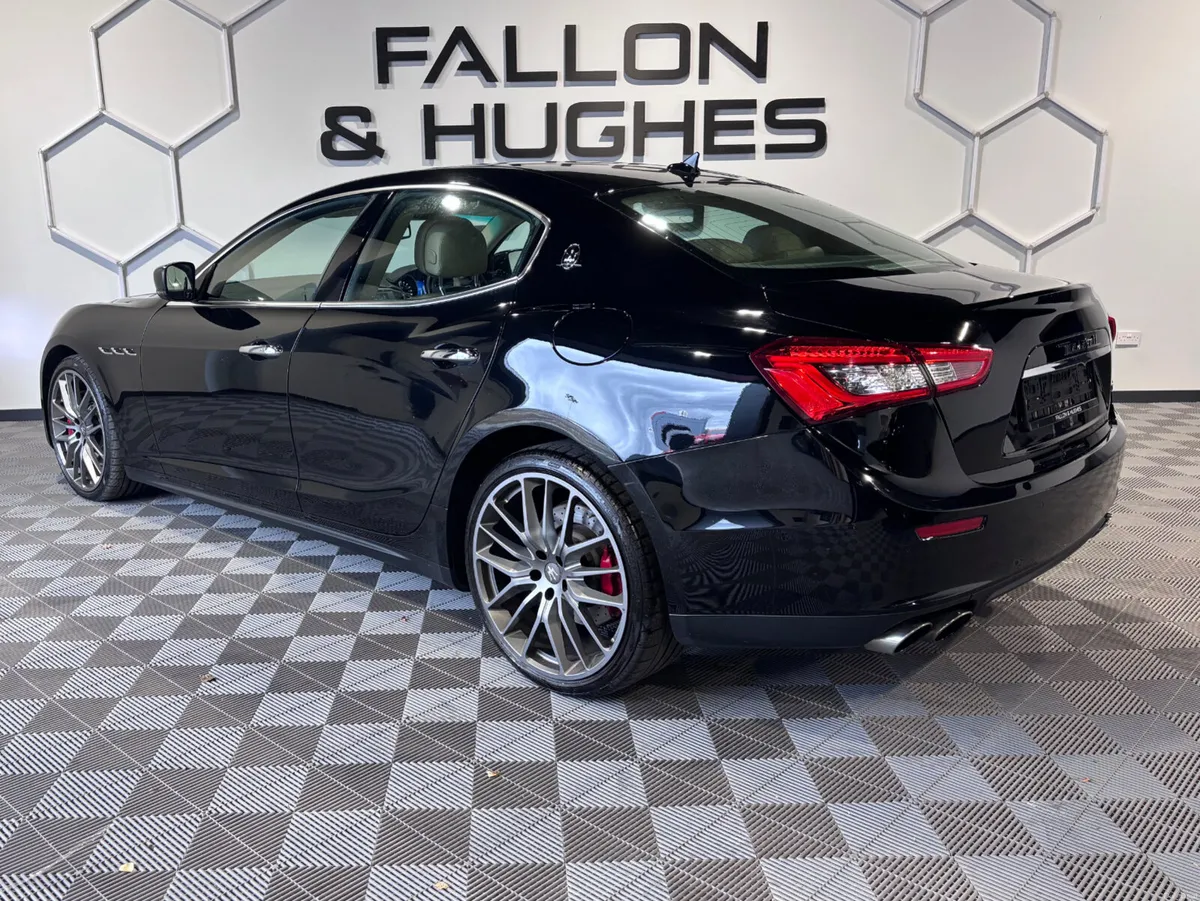 MASERATI GHIBLI DV6 4DR AUTO - Image 3