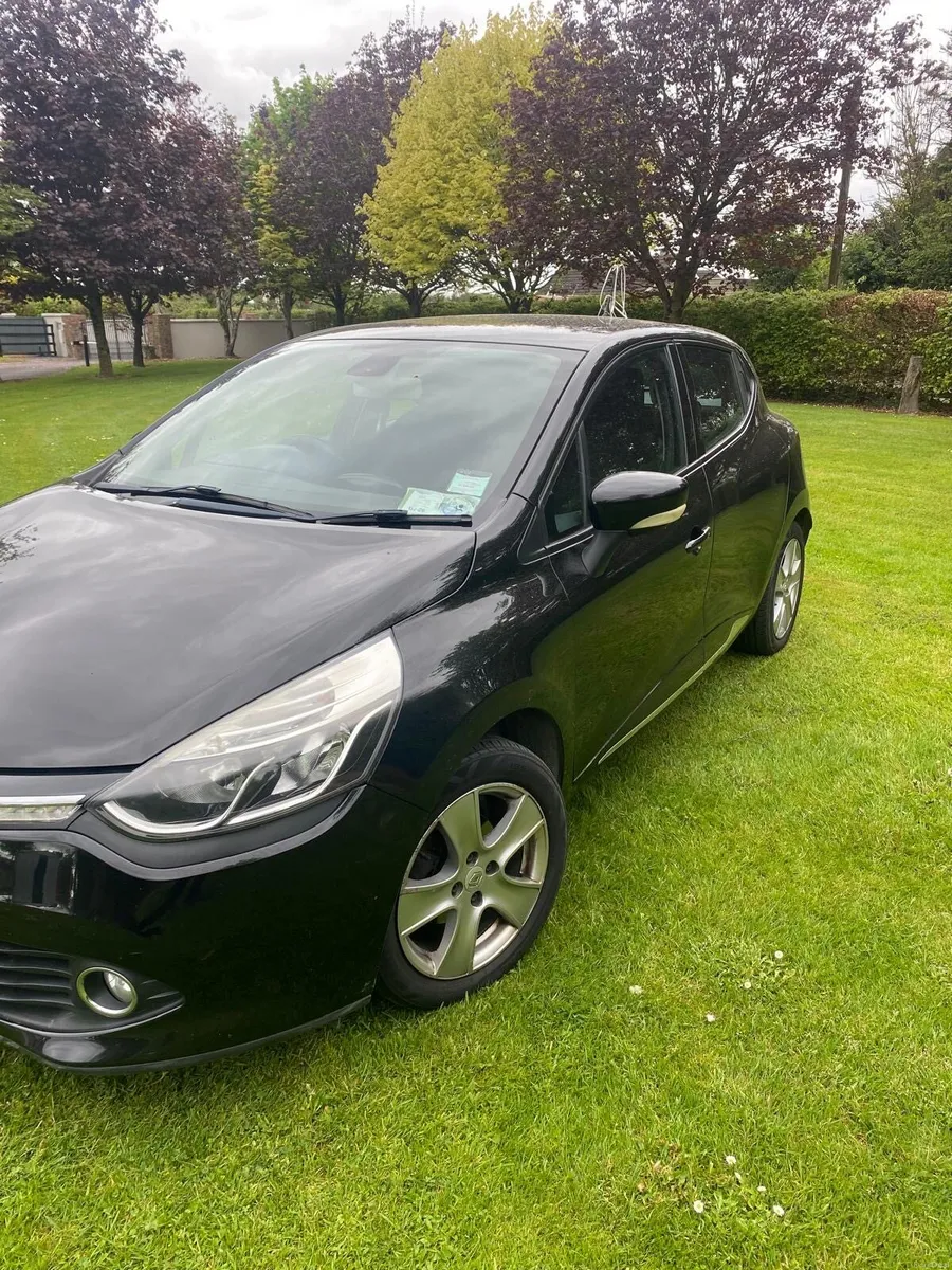 Renault Clio - Image 2