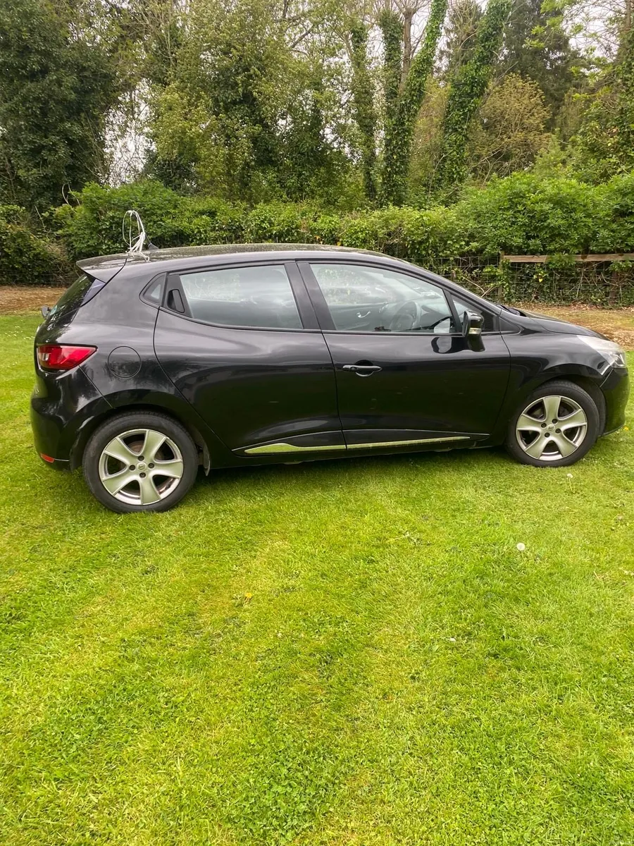 Renault Clio - Image 4