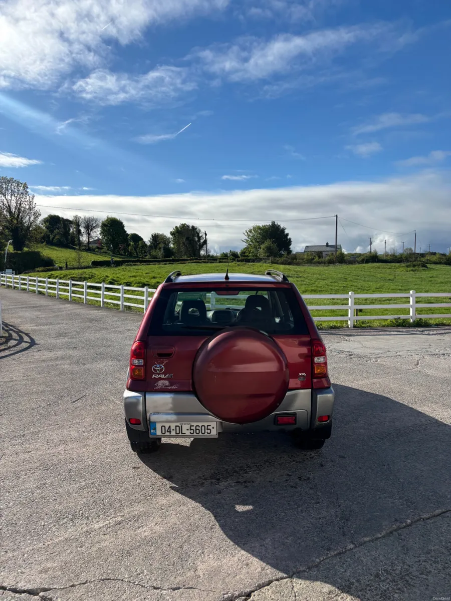 Toyota RAV4 2004  4WD - Image 2