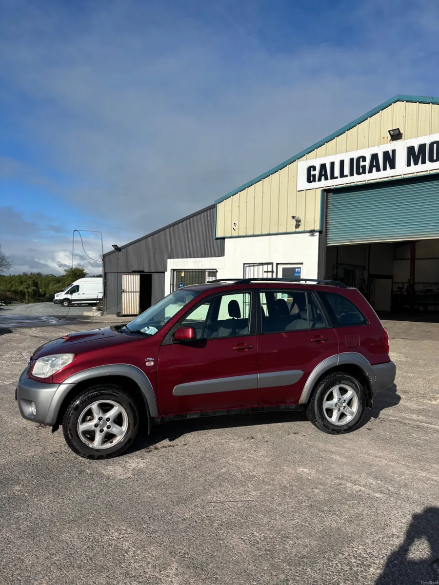 Toyota RAV4 2004  4WD - Image 4