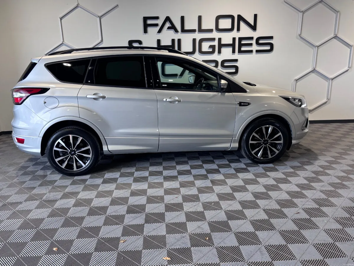 2019 FORD KUGA ST-LINE 1.5 TDCI 120PS 4DR - Image 4