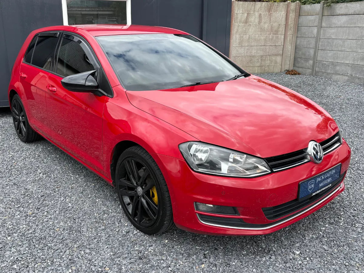 2017 Volkswagen Golf 1.6TDI Highline - Image 2