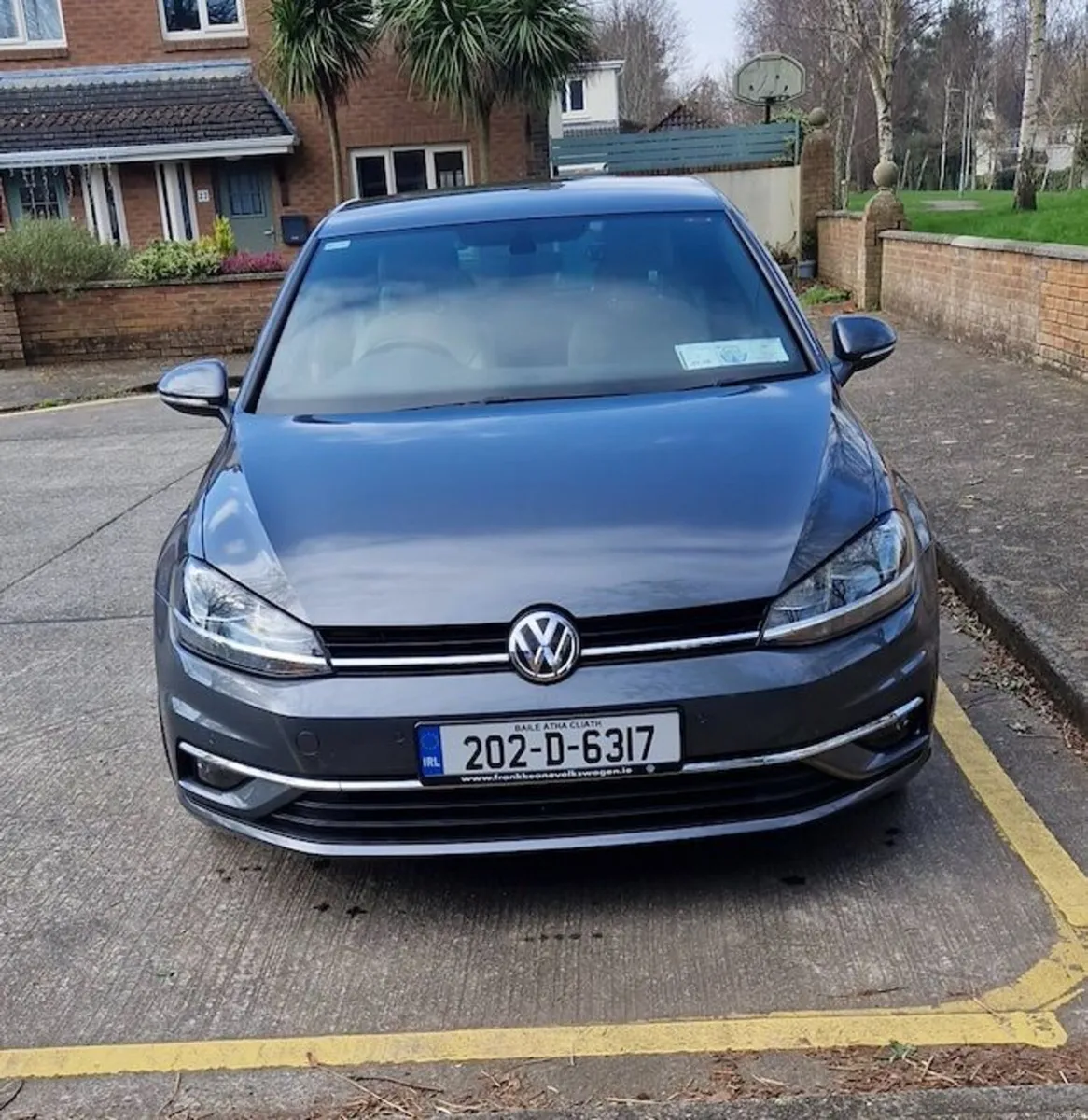 Volkswagen Golf 2020 CREAM LEATHER - Image 1