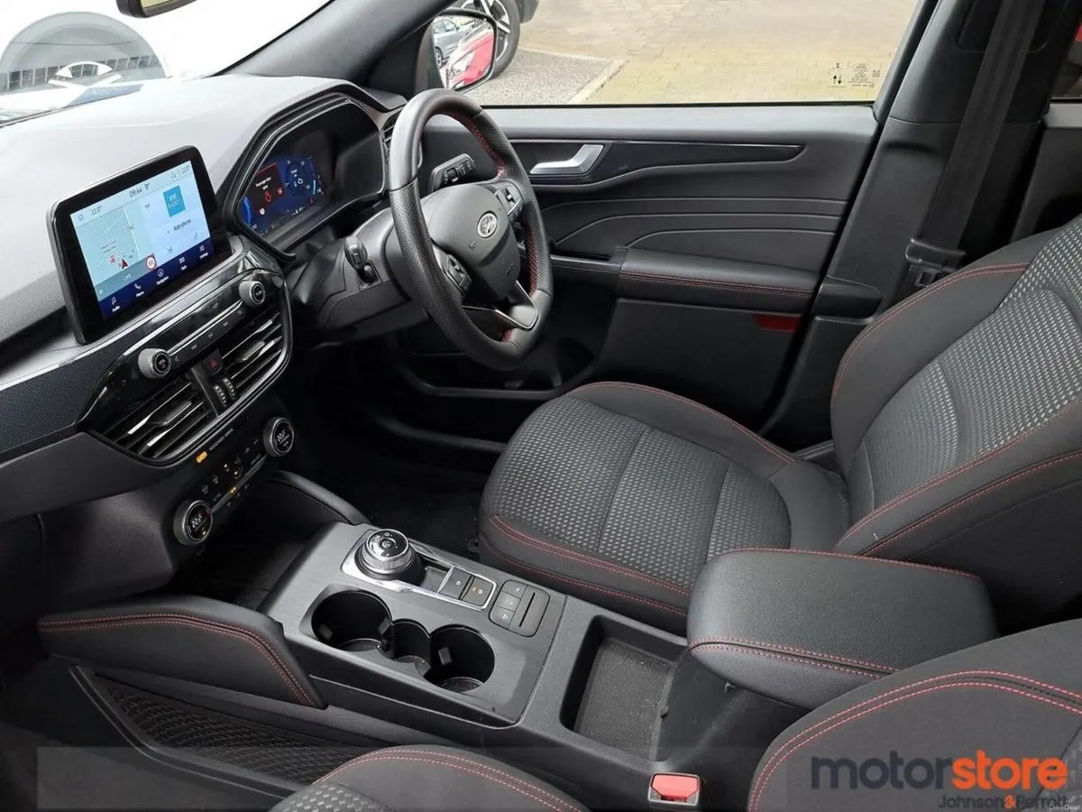 Ford Kuga 2.5 PHEV ST-Line I FULL SERVICE HISTORY! - Image 4