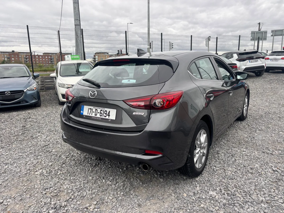 Mazda Mazda 3 - Image 4
