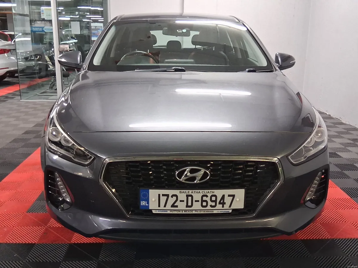 2017 Hyundai i30 **DELUXE PLUS** - Image 4