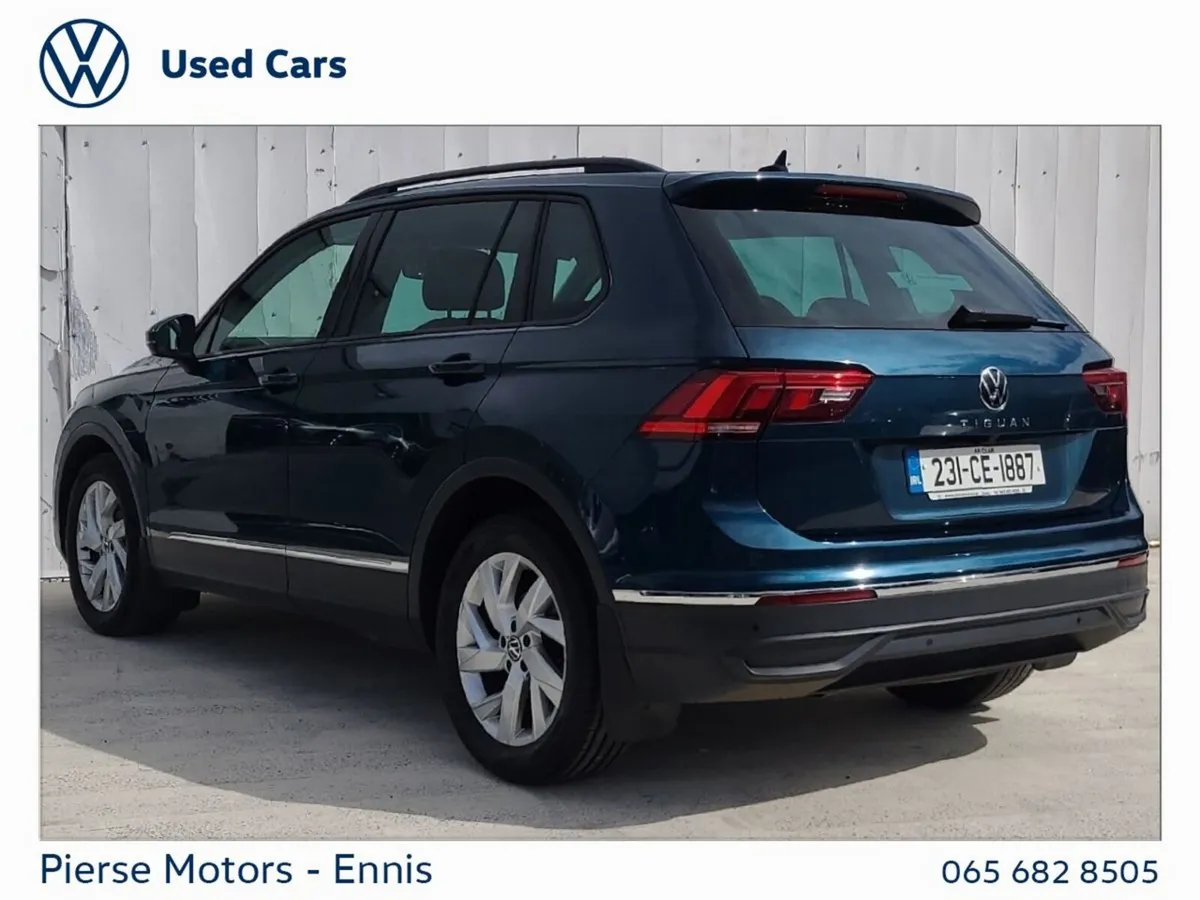 Volkswagen Tiguan 2.0 TDI 122HP Life - Factory Hit - Image 4